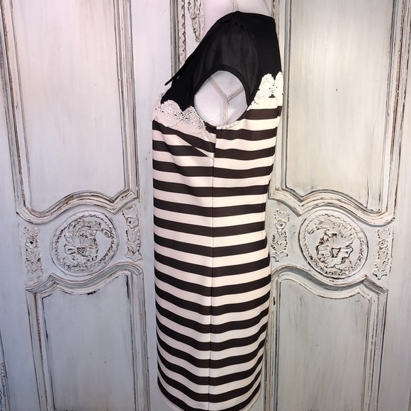 Umisky / Young Short Puff Sheer Sleeves with Lace Detailing Pointed Collar Dress - Picture 8 of 14